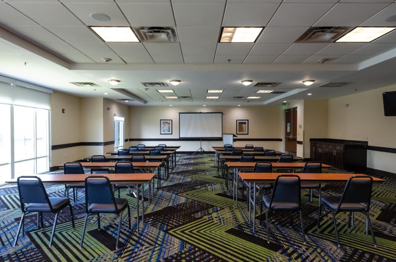 Holiday Inn Express Hotel & Suites Atlanta Airport West - Camp Creek By Ihg Dış mekan fotoğraf