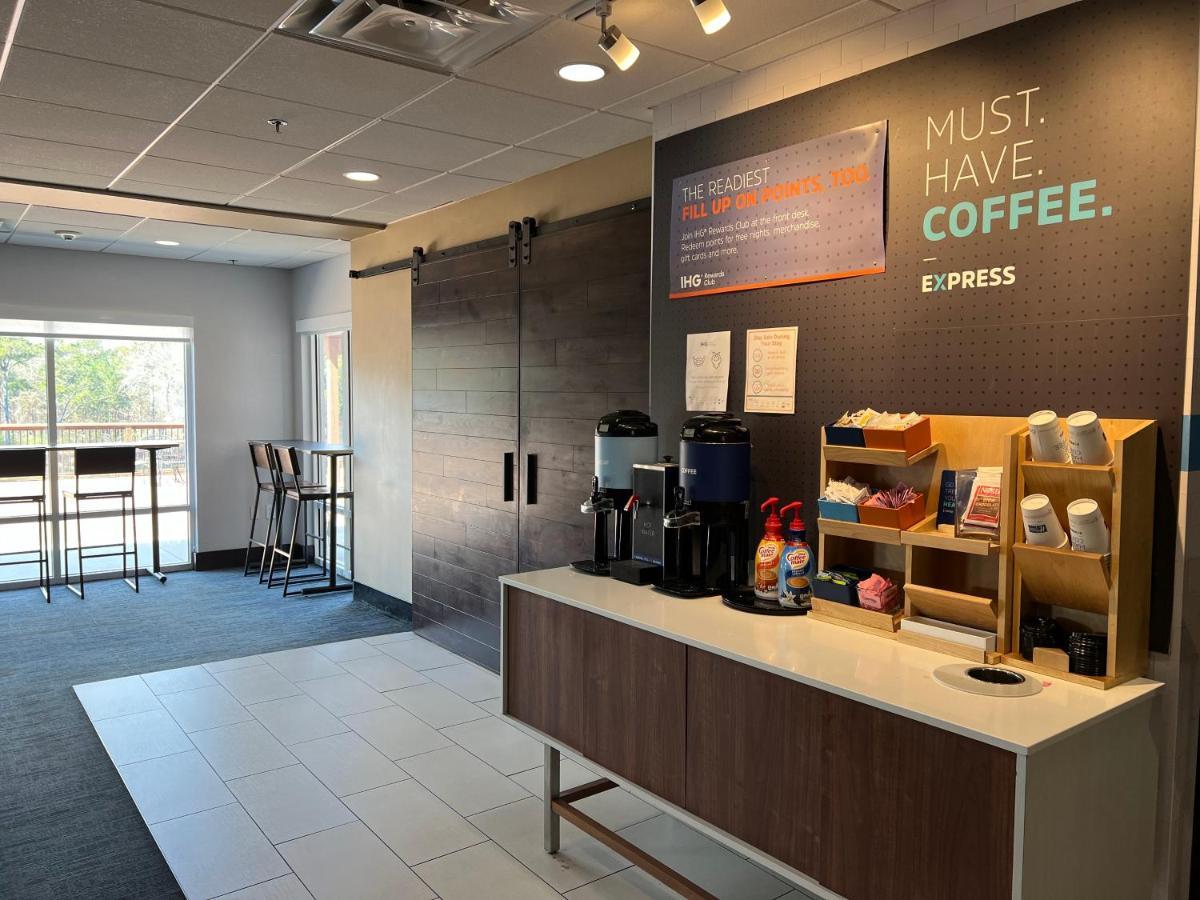 Holiday Inn Express Hotel & Suites Atlanta Airport West - Camp Creek By Ihg Dış mekan fotoğraf
